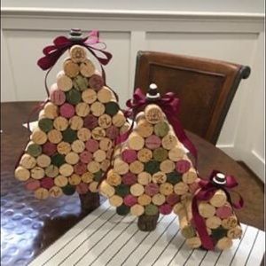Wine cork Christmas trees